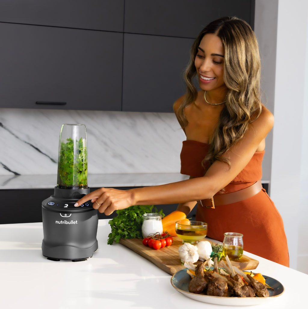 Nutribullet - Fullsize Blender - NB-SM0815 Smart Sense - Intelligent Blending - Black - 1 Year Warranty