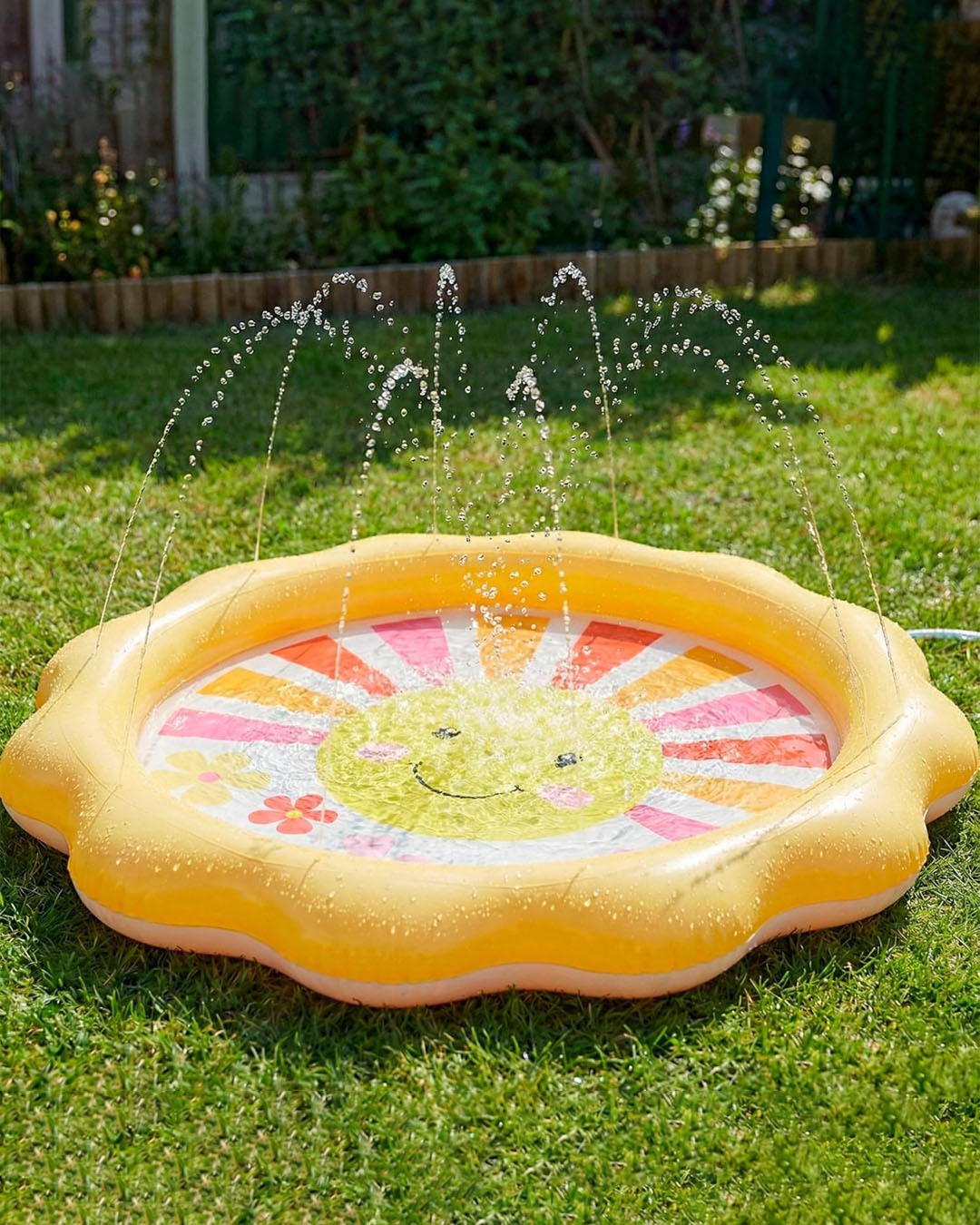 SUNYY RAYS SPRAY POOL