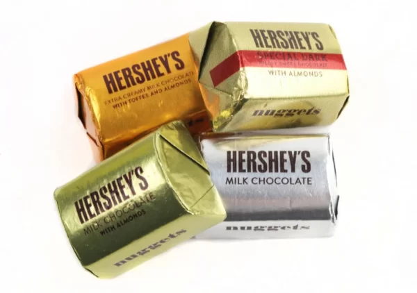 Hershey Nuggets - Creamy Milk Chocolate With Almonds - 24x 28 gram - Image 5